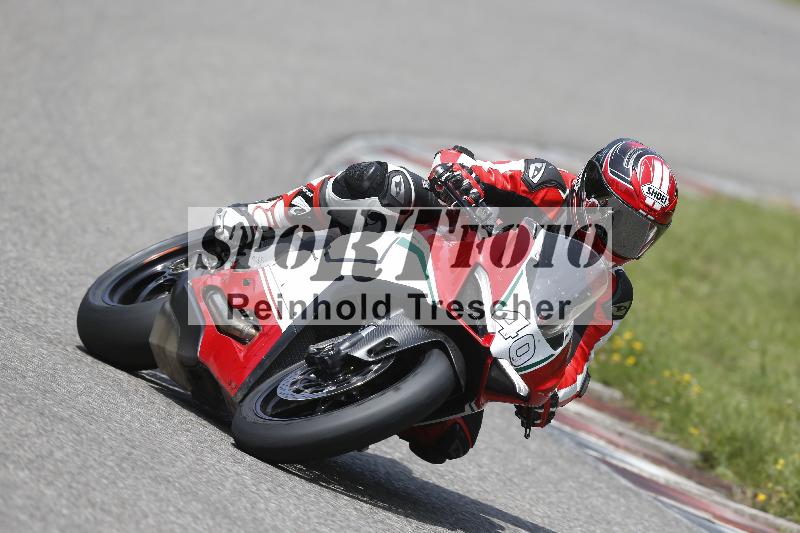 /27 12.06.2025 Ducati Schweiz Trackday Warmup  ADR/gruen-vert/40
